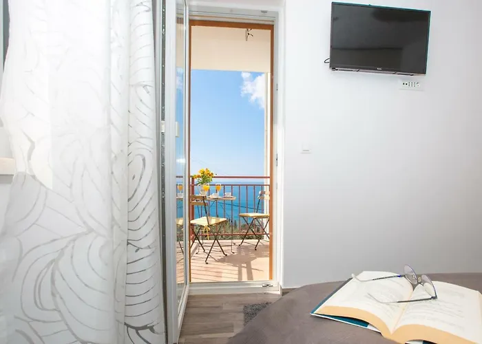 Pergola-apartment Toni 아파트 믈리니