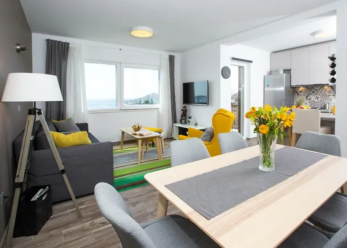 Pergola-apartment Toni *