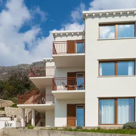 Pergola-apartment Toni Apartment *