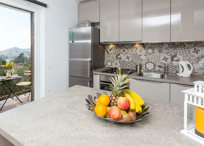 Pergola-apartment Toni *